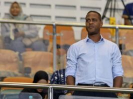 Pelatih Timnas Indonesia Patrick Kluivert menyaksikan langsung pertandingan BRI Liga 1 antara Dewa United melawan Persija Jakarta di Stadion Pakansari, Kabupaten Bogor, Jawa Barat, Sabtu (8/2/2025). (Dok. Istimewa)