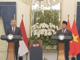 Presiden RI Prabowo Subianto bersama dengan Sekretaris Jenderal (Sekjen) Partai Komunis Vietnam To Lam memberikan pernyataan bersama di Istana Merdeka, Jakarta, Senin (10/3/2025). (Dok. Istimewa)