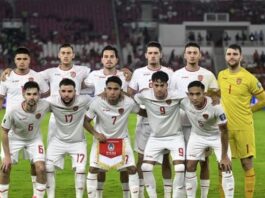 Pesepak bola Timnas Indonesia berpose sebelum melawan Timnas Arab Saudi pada pertandingan Grup C putaran ketiga Kualifikasi Piala Dunia 2026 Zona Asia di Stadion Utama Gelora Bung Karno, Senayan, Jakarta, Selasa (19/11/2024). (Dok. Istimewa)