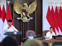 Presiden RI Prabowo Subianto memberi arahan kepada jajarannya dalam Sidang Kabinet Paripurna di Kantor Presiden, Istana Kepresidenan, Jakarta, Senin (5/5/2025). (Dok. Istimewa)
