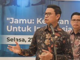Kepala Badan Pengawas Obat dan Makanan (BPOM) Taruna Ikrar (kiri) di Jakarta, Selasa (27/5/2025). (Dok. Istimewa)