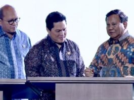 Presiden Prabowo Subianto (kanan) meresmikan Kawasan Ekonomi Khusus (KEK) Kesehatan Sanur dan Bali International Hospital di Kota Denpasar, Bali, Rabu (25/6/2025). (Dok. Istimewa)