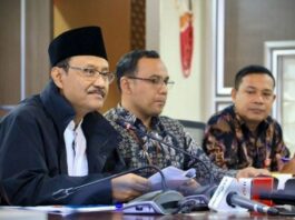 Arsip - Menteri Sosial Saifullah Yusuf melaporkan perkembangan penyaluran bantuan bagi korban erupsi Gunung Lewotobi Laki-laki dalam konferensi pers di Gedung Kemensos, Jakarta, Kamis (19/6/2025). (Dok. Istimewa)