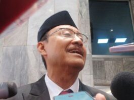 MENYAMPAIKAN: Mensos Saifullah Yusuf ditemui usai menghadiri Sidang Tahunan MPR RI di Kompleks Parlemen, Senayan, Jakarta, pada Jumat (15/8/2025). (Dok. Istimewa)