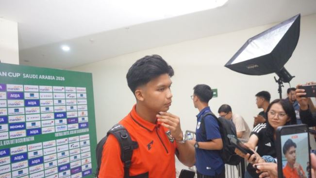 Gagal Kalahkan Laos, Kapten Timnas U-23 Indonesia Minta Maaf Kapten timnas U-23 Indonesia Kadek Arel saat ditemui wartawan di mixed zone Stadion Gelora Delta Sidoarjo, Rabu (3/9/2025), setelah hasil imbang 0-0 melawan Laos pada babak Kualifikasi Piala Asia U-23 2026 Grup J. (Dok. Istimewa)