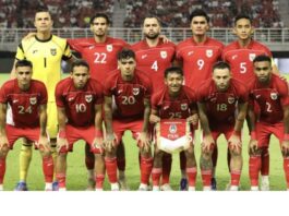 Pesepak bola Timnas Indonesia berfoto bersama sebelum bertanding melawan Taiwan dalam FIFA Matchday di Stadion Gelora Bung Tomo, Surabaya, Jawa Timur, Jumat (5/9/2025). (Dok. Istimewa)