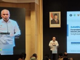 MENYAMPAIKAN: Kepala Badan Siber dan Sandi Negara Nugroho Sulistyo Budi saat menyampaikan sambutan dalam acara Penandatanganan Surat Keputusan Bersama (SKB) Penyelenggaraan Perizinan Tenaga Medis dan Tenaga Kesehatan di Kabupaten/Kota melalui MPPDN di Kantor Kementerian Kesehatan, Jakarta Selatan pada Selasa (9/9/2025). (Dok. Istimewa)