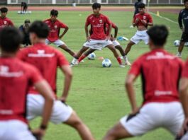 POTRET: Sejumlah pesepak bola Timnas Indonesia U-17 mengikuti sesi latihan di Stadion Madya, Kompleks GBK, Senayan, Jakarta, Rabu (15/10/2025). Latihan tersebut sebagai persiapan untuk menghadapi Piala Dunia U-17 yang berlangsung di Qatar pada 3-27 November 2025. (Dok. Istimewa)