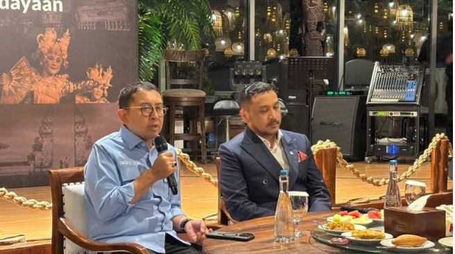 Kementerian Kebudayaan Telah Resmikan 15 Museum Selama Setahun Menteri Kebudayaan Fadli Zon (kiri) dan Wakil Menteri Kebudayaan Giring Ganesha Djumaryo (kanan) dalam acara diskusi dengan awak media yang digelar di Jakarta, Jumat (24/10/2025). (Dok. Istimewa)