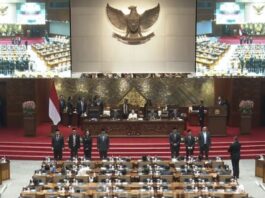 POTRET: Wakil Ketua DPR RI Sufmi Dasco Ahmad memimpin rapat paripurna di kompleks parlemen, Jakarta, Selasa (25/11/2025). (Dok. Istimewa)